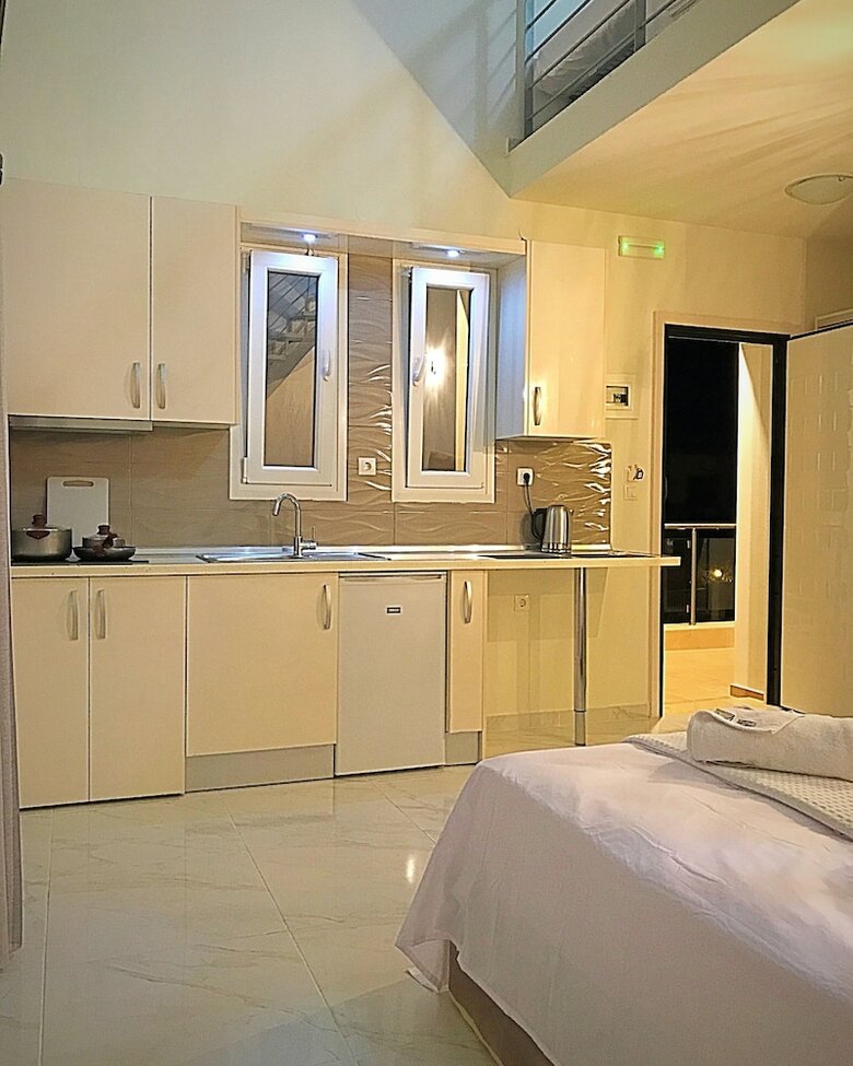 Aparthotel Sky Rays Luxury Apartments