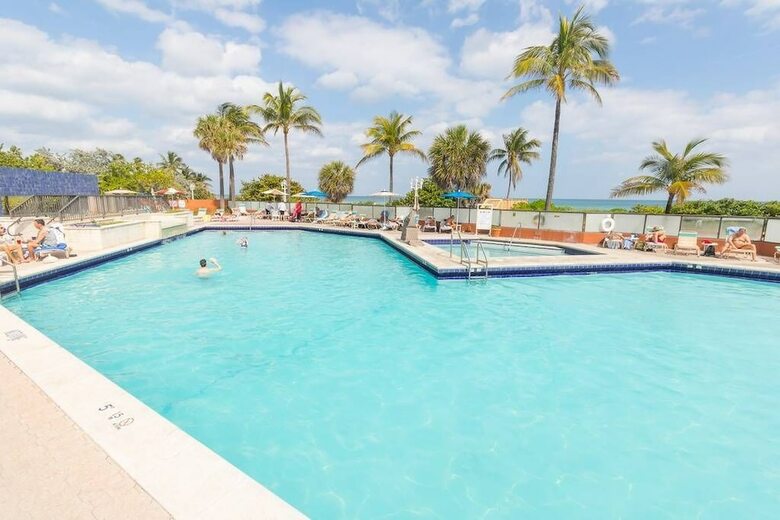 421 Studio Apartment Hollywood Beach Resort