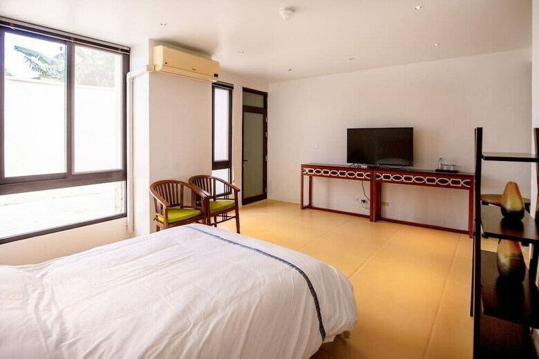 Villa Navy Hill Resort