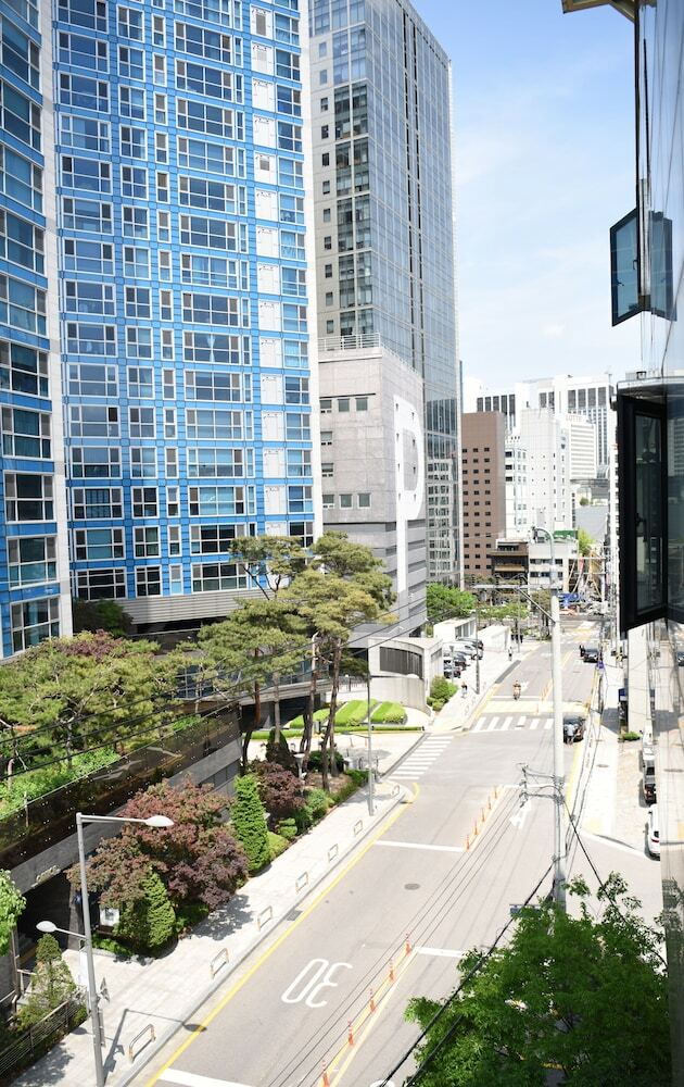 Hotel Namsan Forest Myeongdong Station