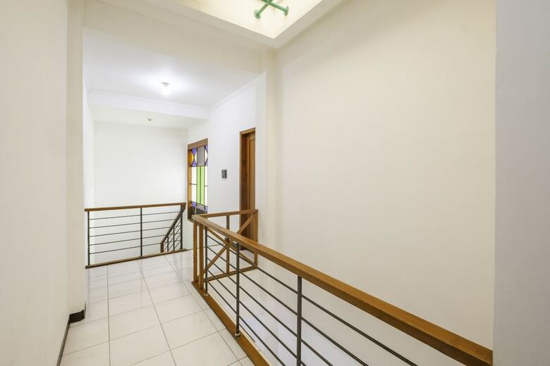 Hotel Oyo 2728 Sinulingga Residence