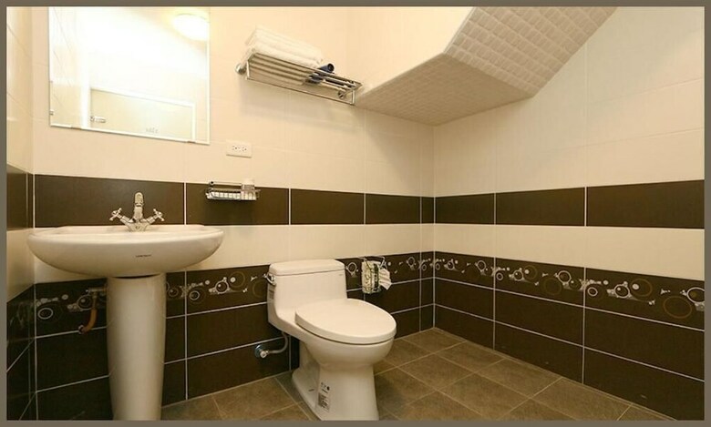 Hotel George Garden Homestay