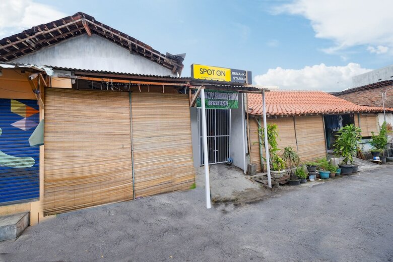 Hostal Spot On 2781 Rumahku