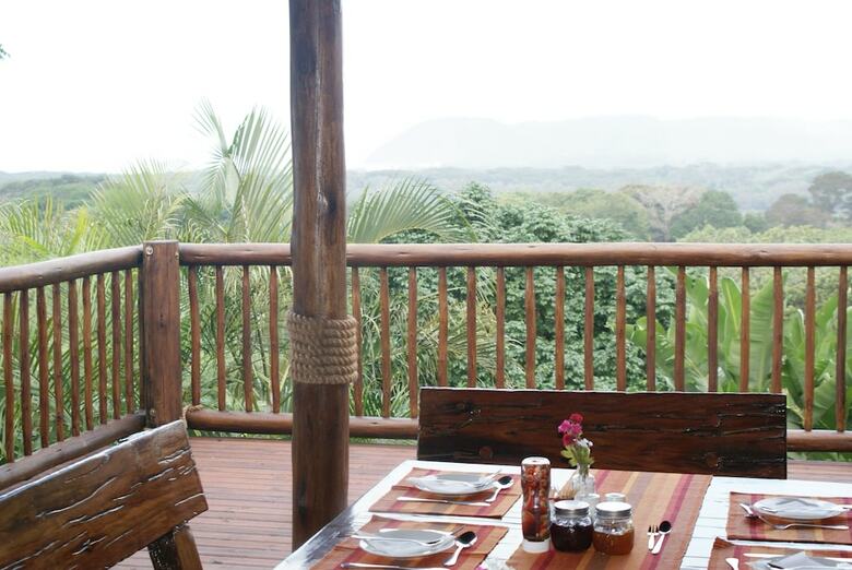 Hotel Ndiza Lodge & Cabanas
