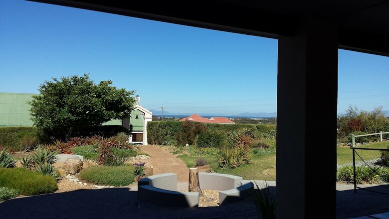 Hotel Wind-rose Guest House