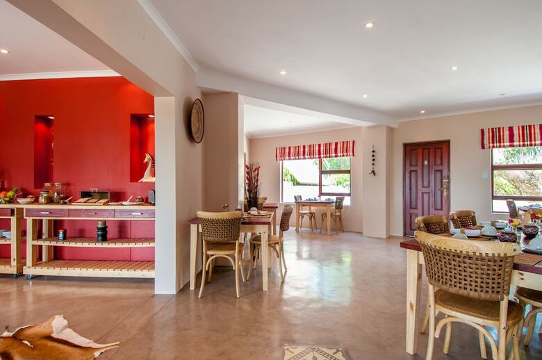 Hotel Wind-rose Guest House