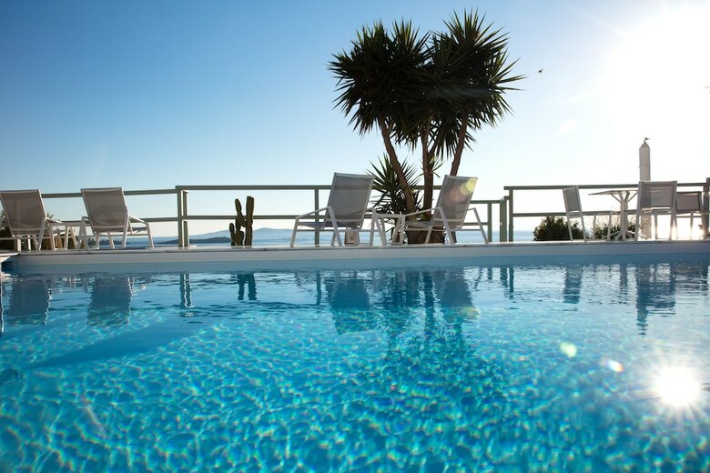 Omiros The Feelgood Hotel