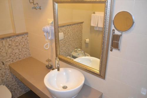 Hotel Apartments Adresa