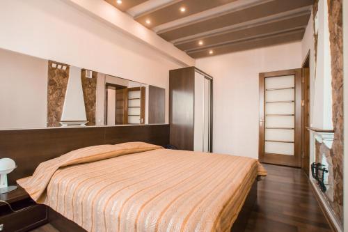 Hotel Apartments Adresa