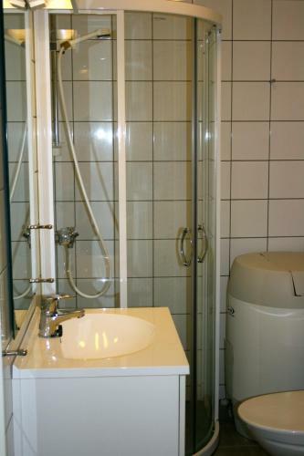 Apartamentos R�ldal Booking