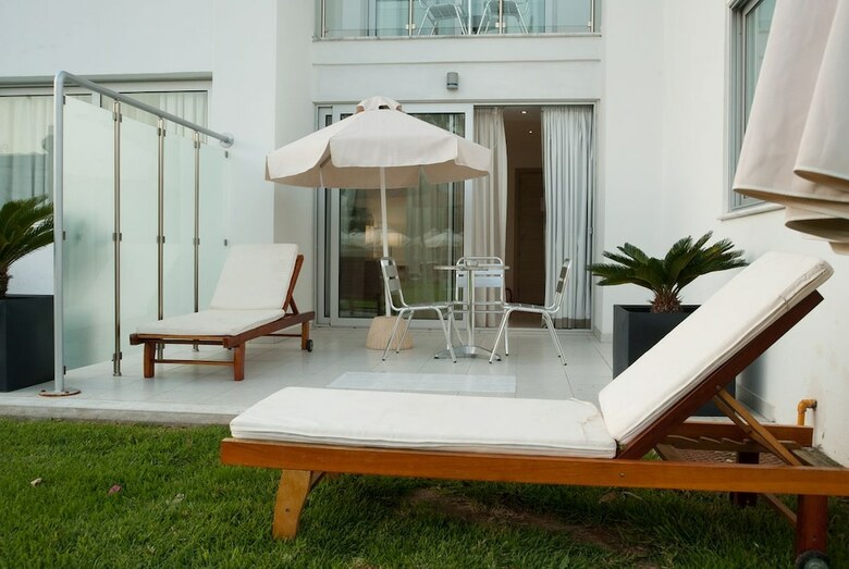 Aparthotel Frixos Suites Hotel Apts