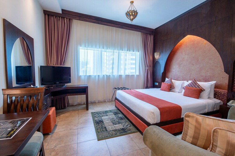 Aparthotel First Central Hotel Suites