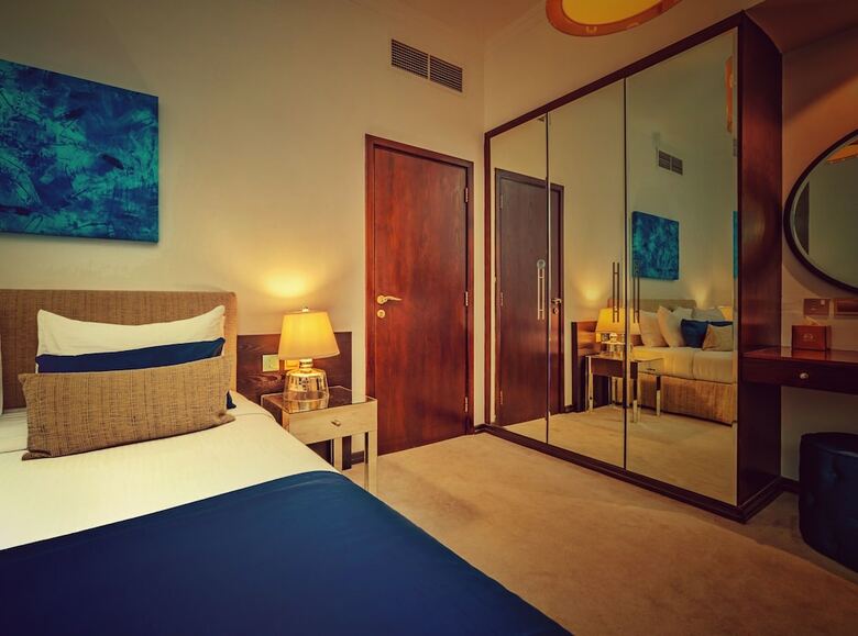 Aparthotel First Central Hotel Suites