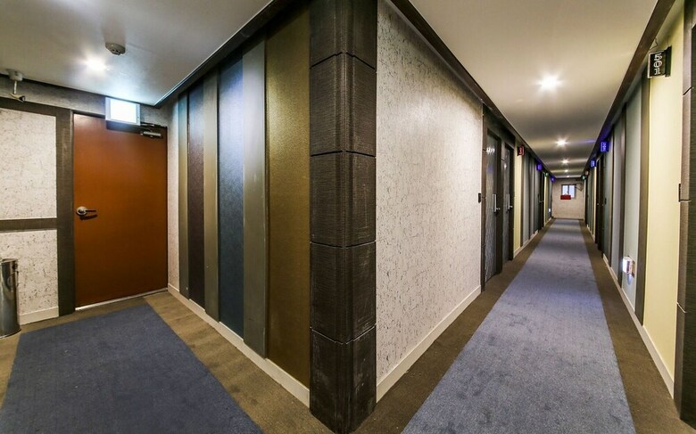 Hotel 71 Street Motel