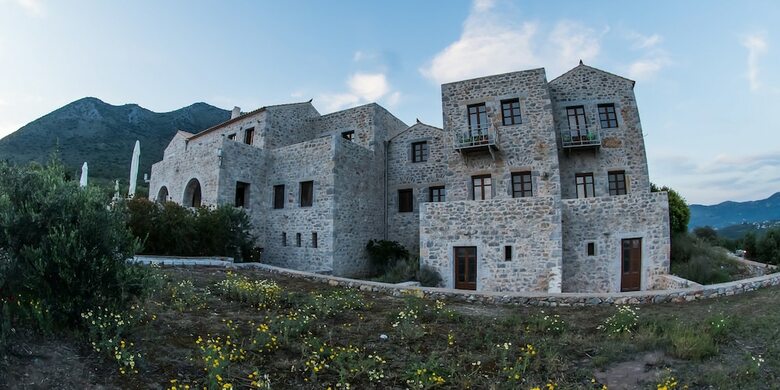 Xemoni Hotel