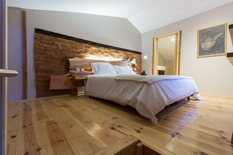 Bed & Breakfast Feel At Home Guest House