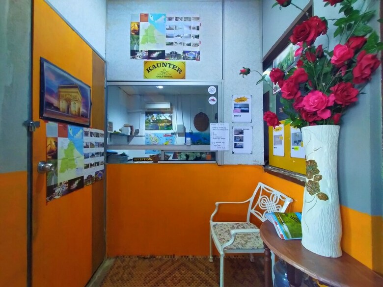 Spot On 89994 Rz Gold Hotel