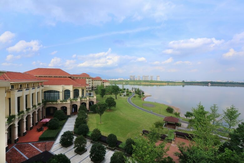 Hotel Yourworld International Conference Center