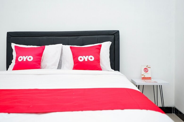 Hotel Oyo 1611 Four D'home