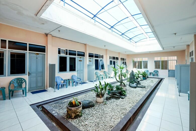 Oyo 2495 Hotel Wijaya