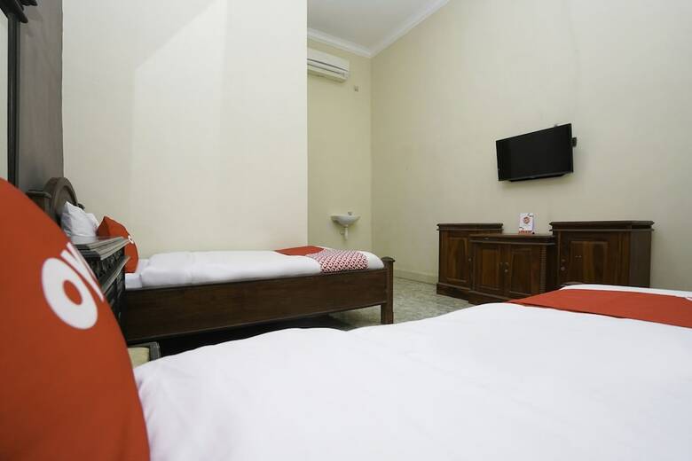 Hotel Madinah Syariah