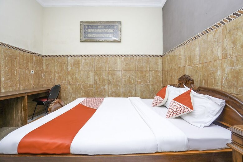 Hotel Madinah Syariah