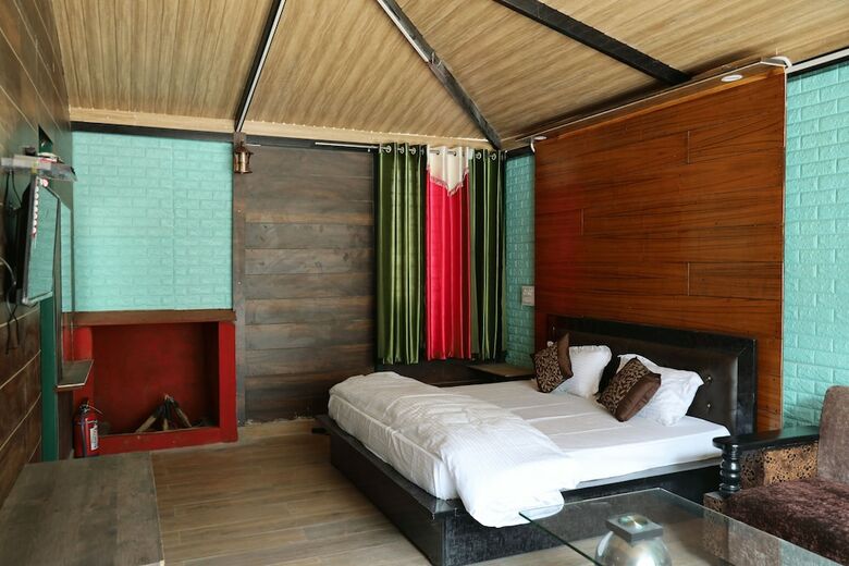 Hotel Rakatal Rocks Resort
