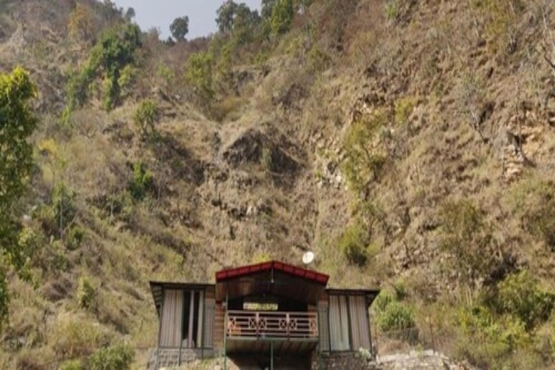 Hotel Rakatal Rocks Resort