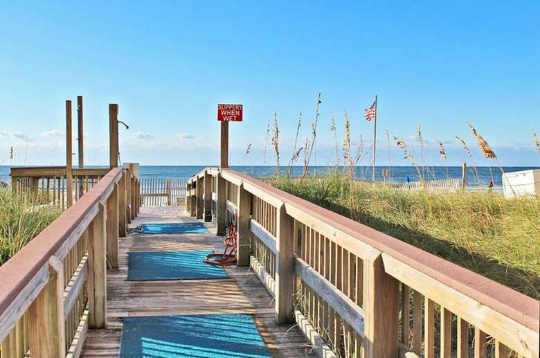 Crystal Shores West 1105 By Youngs Suncoast