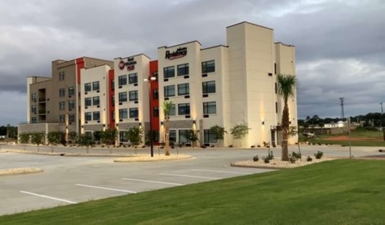Best Western Plus Executive Residency Rigby's Water World Hotel