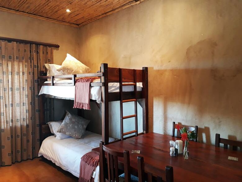 Hotel Gannabos Guest House