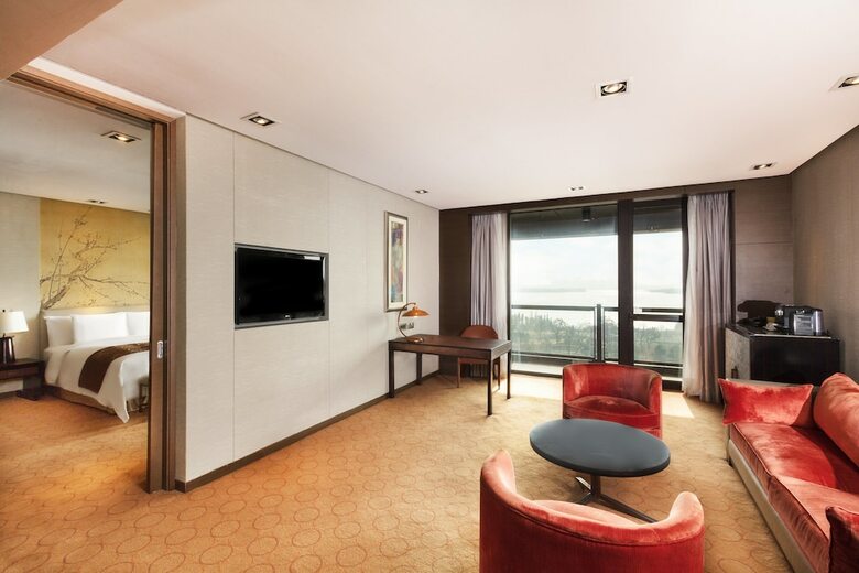 Hotel Crowne Plaza Xuzhou Dalong Lake