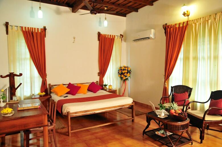 Hotel Mannaas Veedu Retreat & Spa