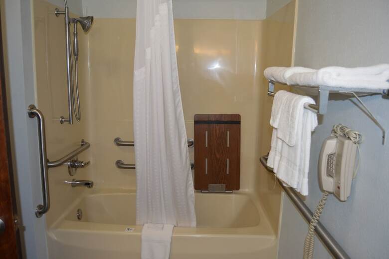 Hotel Quality Inn & Suites