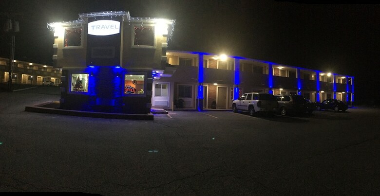 Hotel Travel Inn & Suites