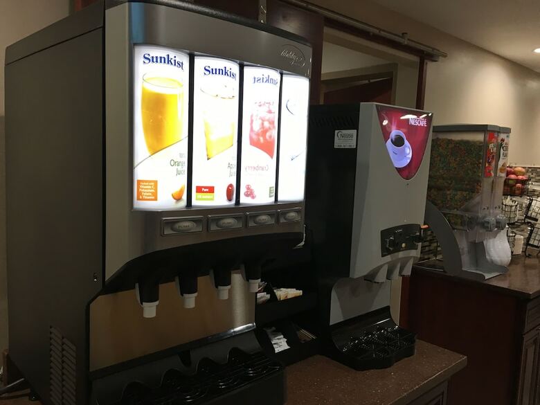 Hotel Travel Inn & Suites
