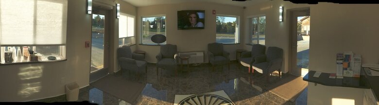 Hotel Travel Inn & Suites