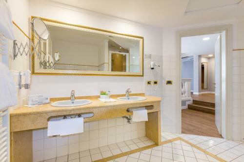 Hotel Leonardo Da Vinci Terme & Golf