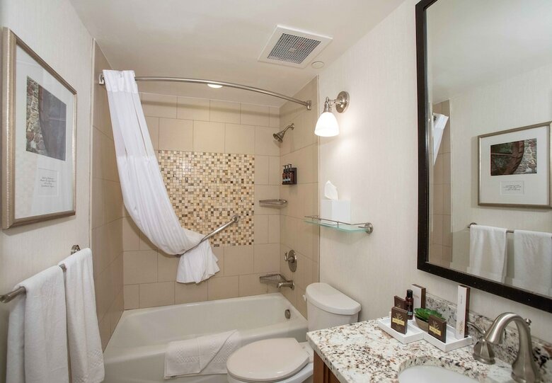 Hotel Boar's Head Resort