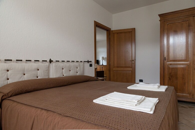 Agroturismo Cerqua Rosara Residence