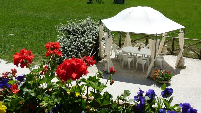 Agroturismo Cerqua Rosara Residence