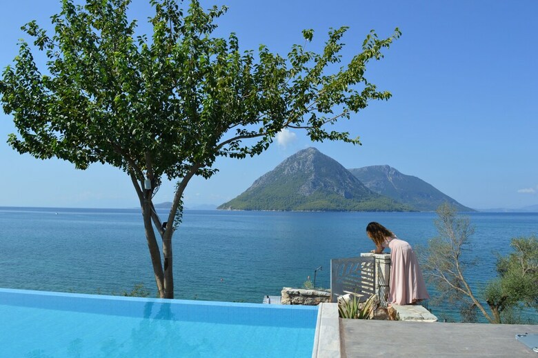 Aparthotel Thesmos Village