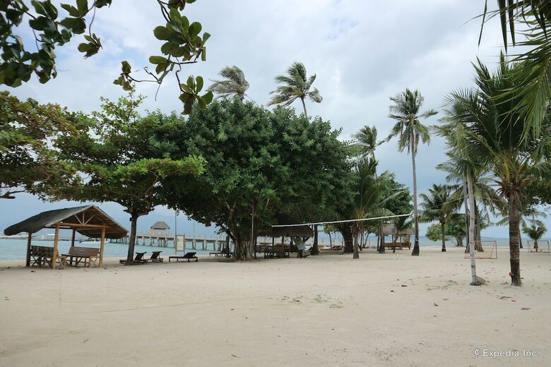 Villa Dos Palmas Island Resort & Spa