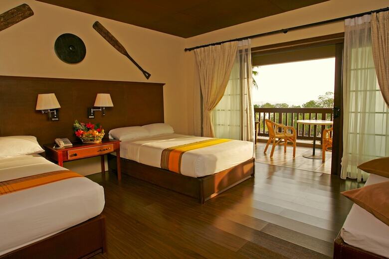 Villa Dos Palmas Island Resort & Spa