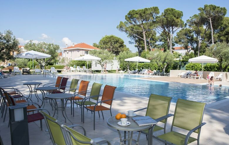 Hotel The Mediterranean Village San Antonio