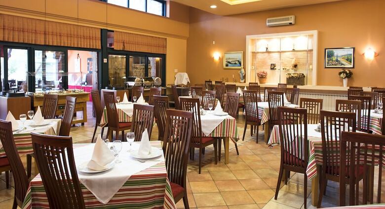 Hotel The Mediterranean Village San Antonio