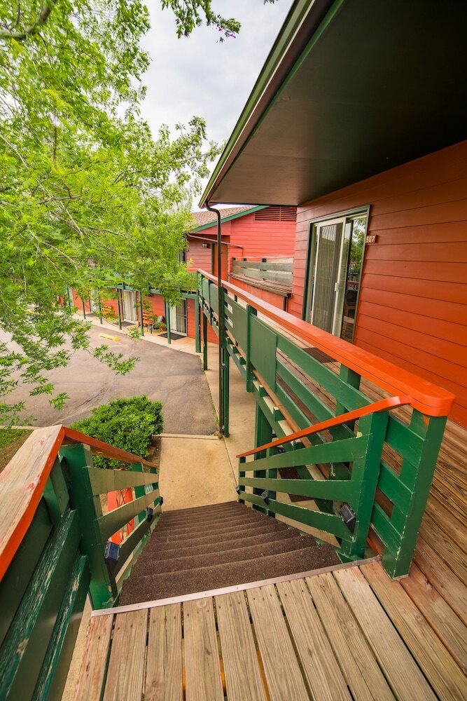 Hotel Discovery Lodge
