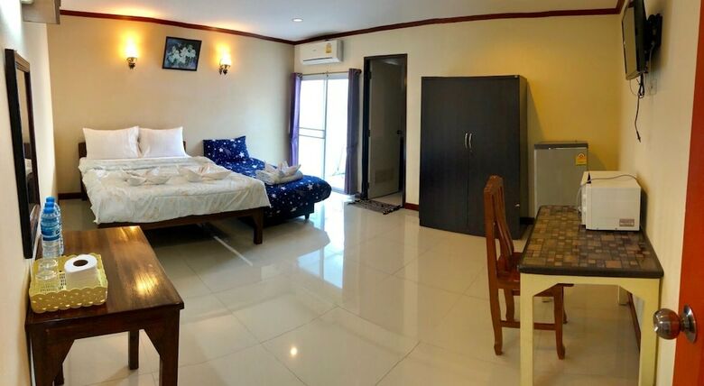 Hotel Puwanon Place