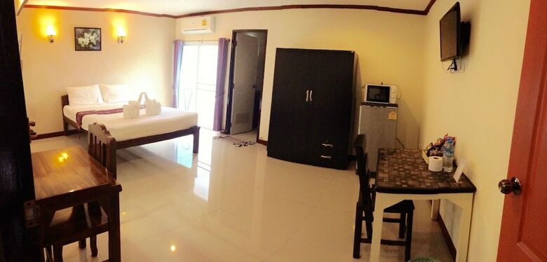 Hotel Puwanon Place
