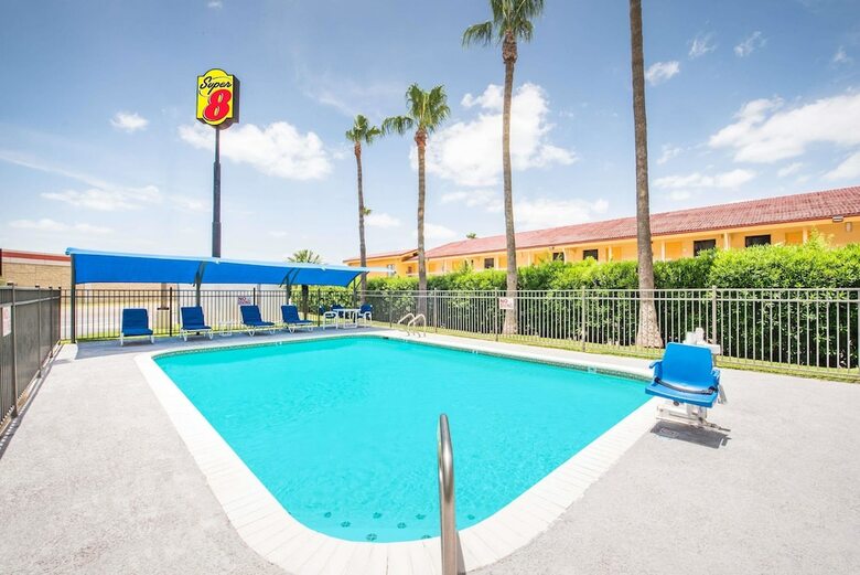 Motel Super 8 By Wyndham Harlingen Tx